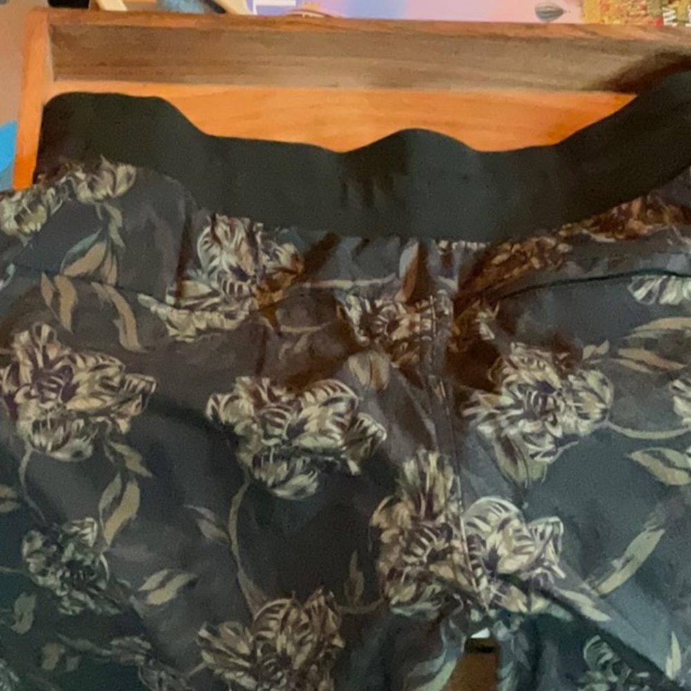 Athleta Trekkie North Printed Jogger Olive Floral 6P Petite EUC - Picture 7 of 9